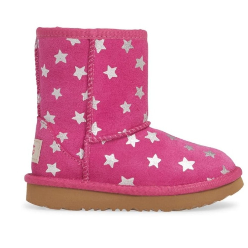 UGG Classic Short II Water Resistant Stars Boot - Picture 7 of 12